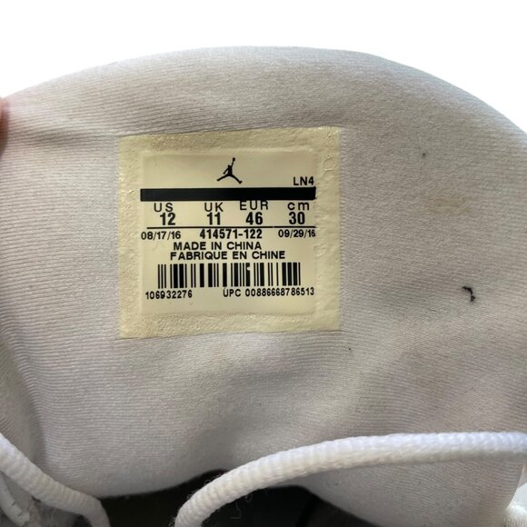 Size 12 - Jordan 13 Retro Chicago 2017 Sports Basketball Outdoor Activewear Game - Picture 13 of 14